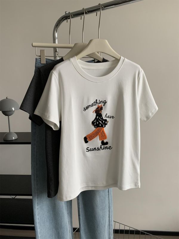 小女孩立體刺繡棉質減齡舒適T-2色 小女孩立體刺繡棉質減齡舒適T-2色