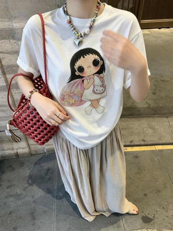 大眼妹妹可愛百搭T恤 大眼妹妹可愛百搭T恤