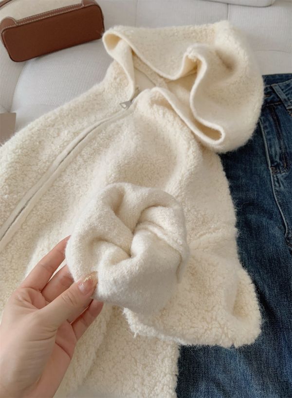 溫柔米白色羊毛圈圈紗連帽鬆弛感針織外套 溫柔米白色羊毛圈圈紗連帽鬆弛感針織外套