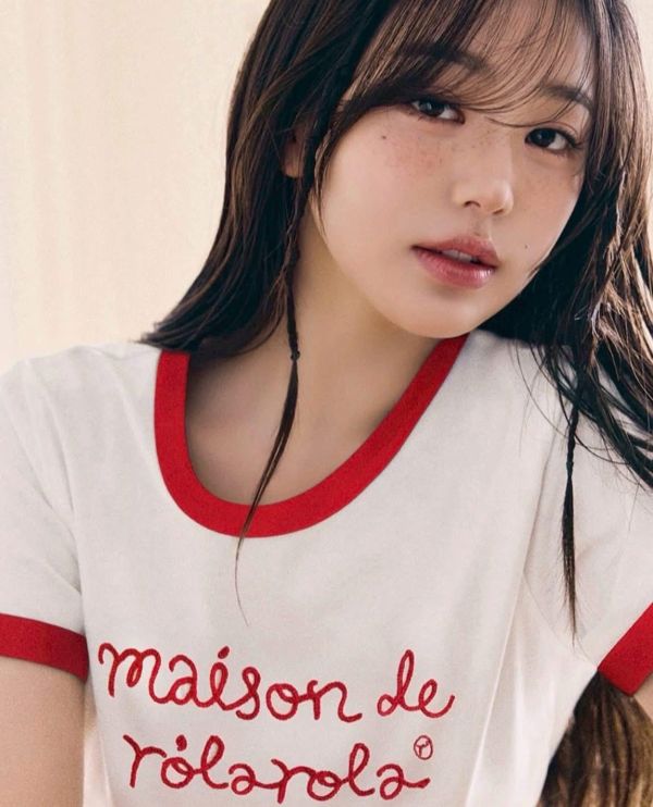 撞色草寫立體英文字母tee-3色 撞色草寫立體英文字母tee-3色