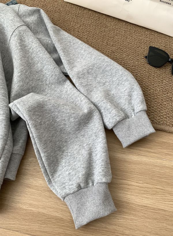 重工立體刺繡小狗韓系休閒T 重工立體刺繡小狗韓系休閒T