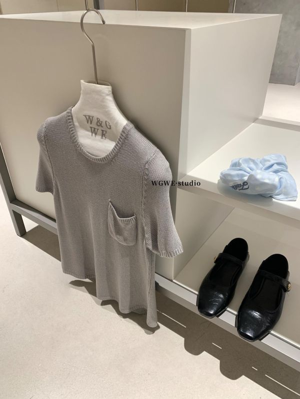 設計感後背繫帶薄款針織上衣-3色 設計感後背繫帶薄款針織上衣-3色