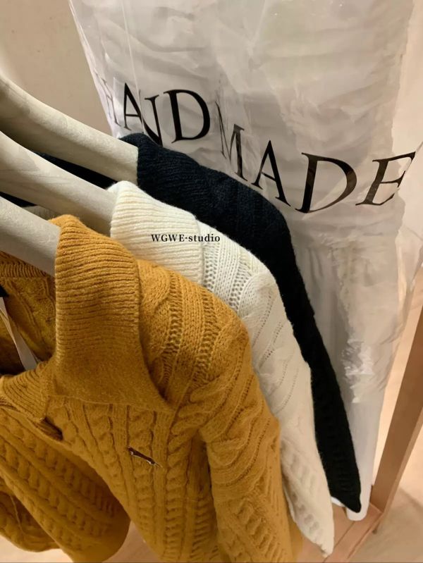 臘腸狗刺繡粗麻花百搭polo領針織毛衣-3色 臘腸狗刺繡粗麻花百搭polo領針織毛衣-3色