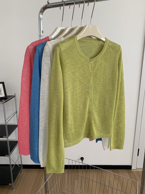 顯白色系克萊因藍冰絲薄款鬆弛感防曬空調罩衫-4色 顯白色系克萊因藍冰絲薄款鬆弛感防曬空調罩衫-4色