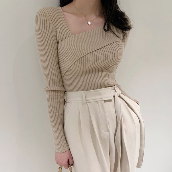 Korea V領設計感修身針織上衣-3色 Korea V領設計感修身針織上衣-3色