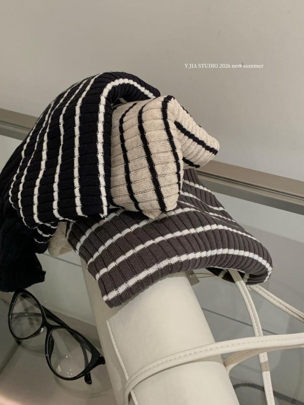 韓系撞色條紋顯瘦交叉露背針織背心-3色 韓系撞色條紋顯瘦交叉露背針織背心-3色