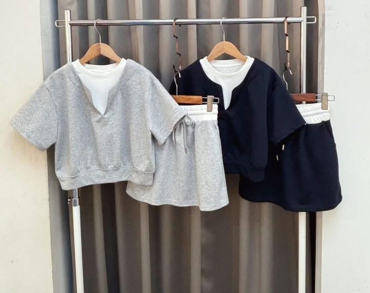 韓系運動感假兩件套裝-2色 韓系運動感假兩件套裝-2色