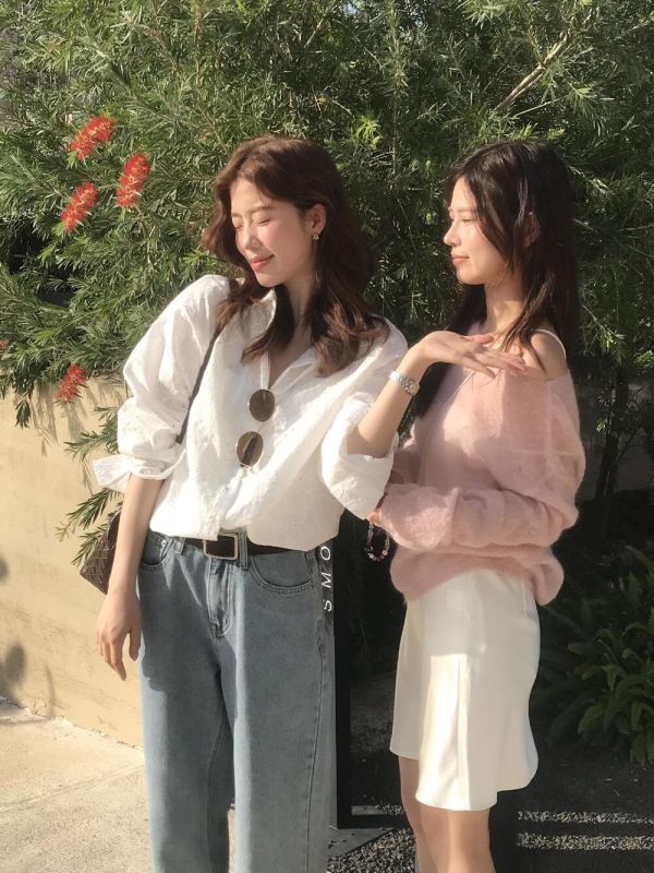 怎麼拍都好看～溫柔慵懶風蕾絲襯衫 怎麼拍都好看～溫柔慵懶風蕾絲襯衫