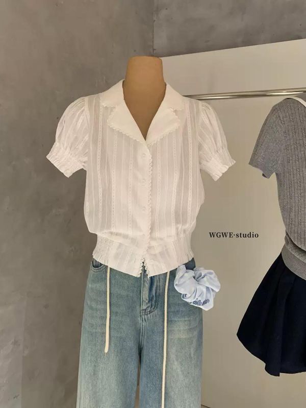 設計感收腰法式蕾絲花邊V領襯衫 設計感收腰法式蕾絲花邊V領襯衫