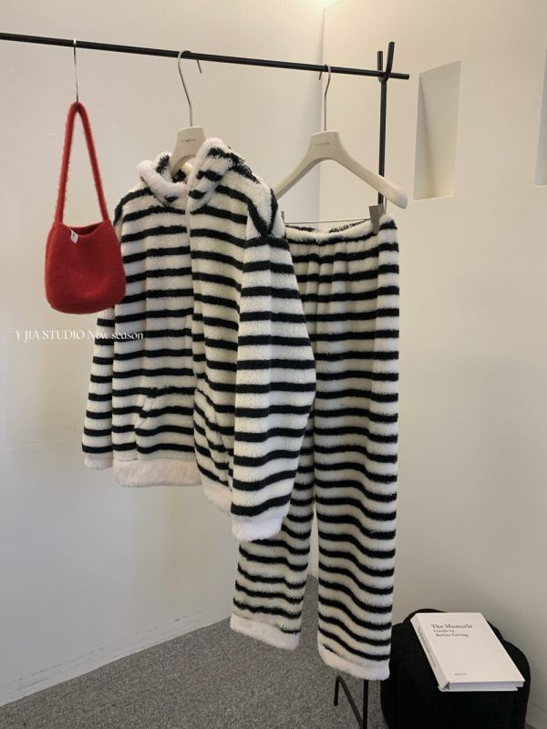 條紋加厚睡衣+鬆緊腰休閒褲套裝 條紋加厚睡衣+鬆緊腰休閒褲套裝