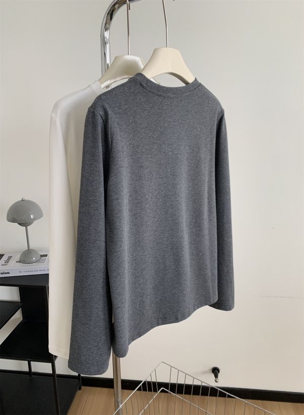 簡約字母刺繡正肩打底磨毛t-2色 簡約字母刺繡正肩打底磨毛t-2色