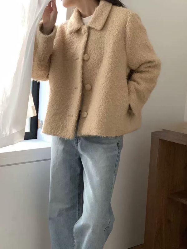 Korea 羊圈毛翻領氣質外套-2色 Korea 羊圈毛翻領氣質外套-2色