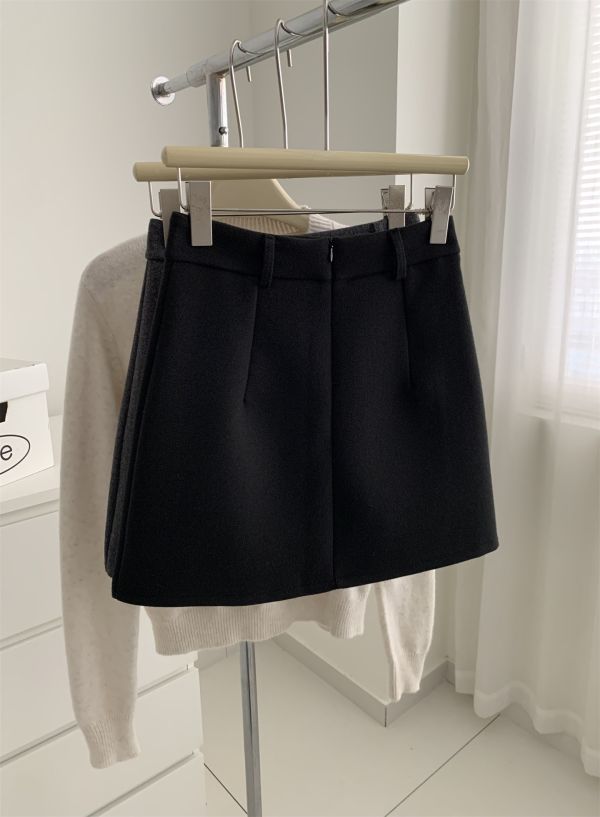 氣質款一片式A字毛呢半身裙防走光短裙-2色 氣質款一片式A字毛呢半身裙防走光短裙-2色