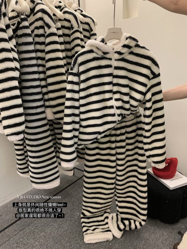 條紋加厚睡衣+鬆緊腰休閒褲套裝 條紋加厚睡衣+鬆緊腰休閒褲套裝