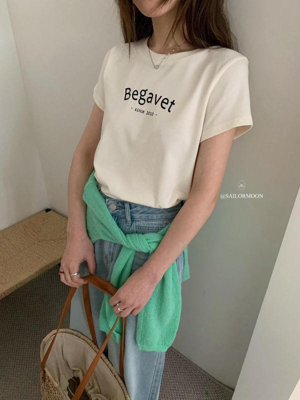 簡約字母百搭印花T恤-4色 簡約字母百搭印花T恤-4色