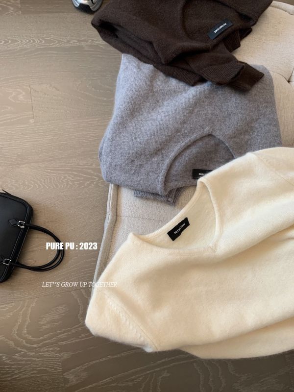 顯瘦溫柔浣熊絨高品質V領毛衣-3色 顯瘦溫柔浣熊絨高品質V領毛衣-3色