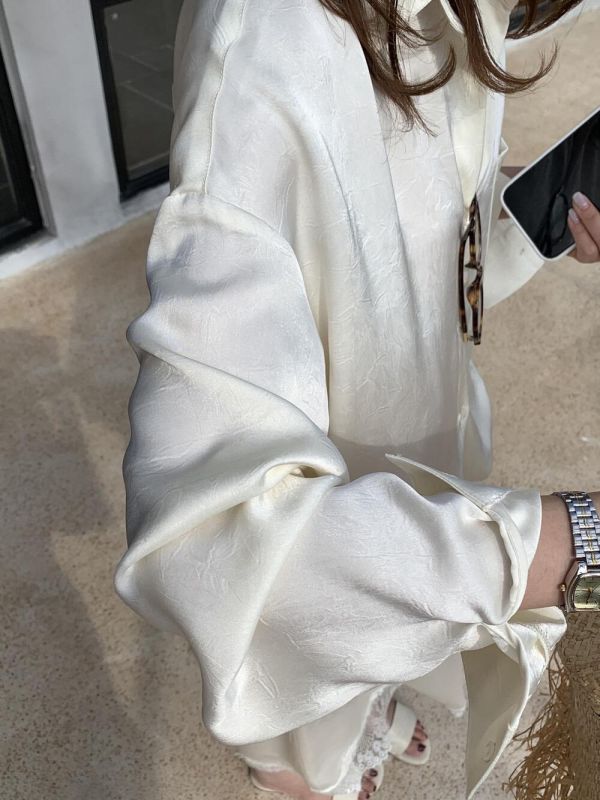 天絲～肌理感簡約慵懶風質感襯衫上衣-4色 天絲～肌理感簡約慵懶風質感襯衫上衣-4色