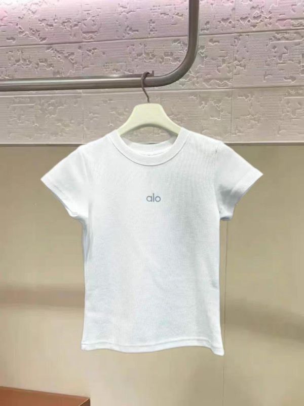 質感休閒透氣挺版正肩修身上衣-4色 質感休閒透氣挺版正肩修身上衣-4色