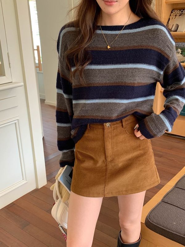 治癒假期 韓系慵懶撞色條紋寬鬆毛衣-2色 治癒假期 韓系慵懶撞色條紋寬鬆毛衣-2色