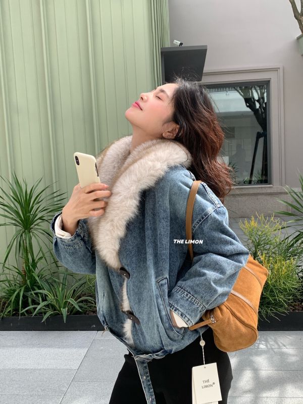 設計感重工拼接加絨大毛領毛衣保暖牛仔外套 設計感重工拼接加絨大毛領毛衣保暖牛仔外套