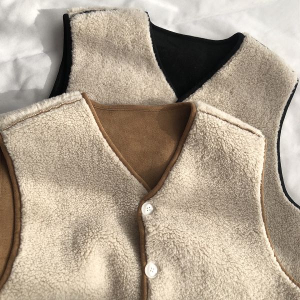 雙面穿!羊羔毛麂皮絨一體加絨百搭背心-2色 雙面穿!羊羔毛麂皮絨一體加絨百搭背心-2色