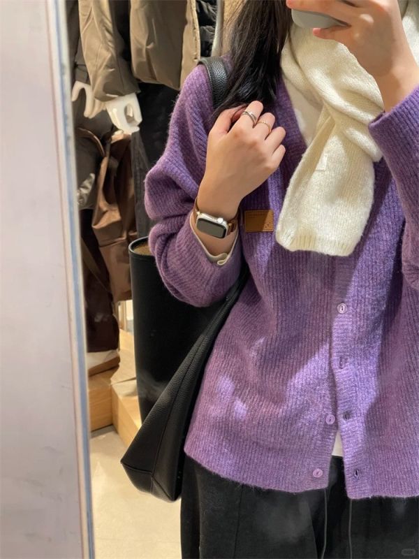 藍色顯白羊毛開衫百搭氣質針織上衣-4色 藍色顯白羊毛開衫百搭氣質針織上衣-4色