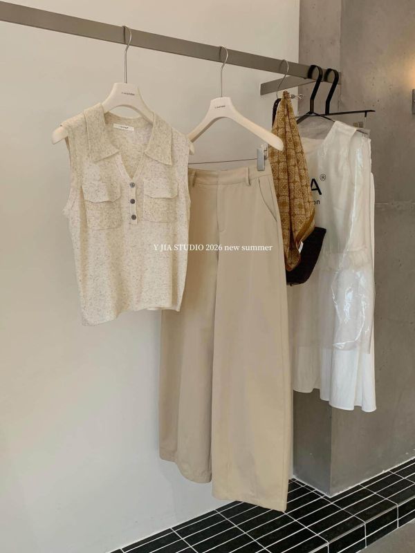 夏日慵懶鬆弛感polo領針織上衣+闊腿褲兩件套裝 夏日慵懶鬆弛感polo領針織上衣+闊腿褲兩件套裝