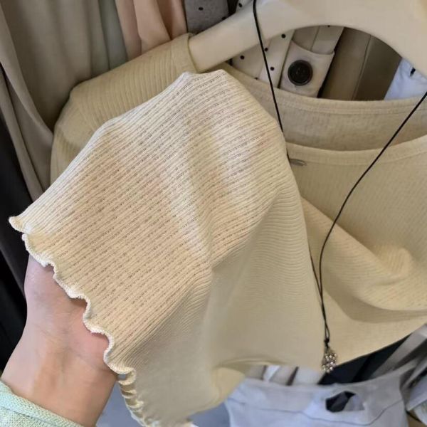 簡約百搭木耳邊針織薄款上衣-3色 簡約百搭木耳邊針織上衣-3色