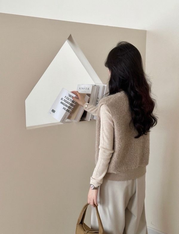 蝴蝶結扣 羊羔毛復古設計釦背心-5色 蝴蝶結扣 羊羔毛復古設計釦背心-5色