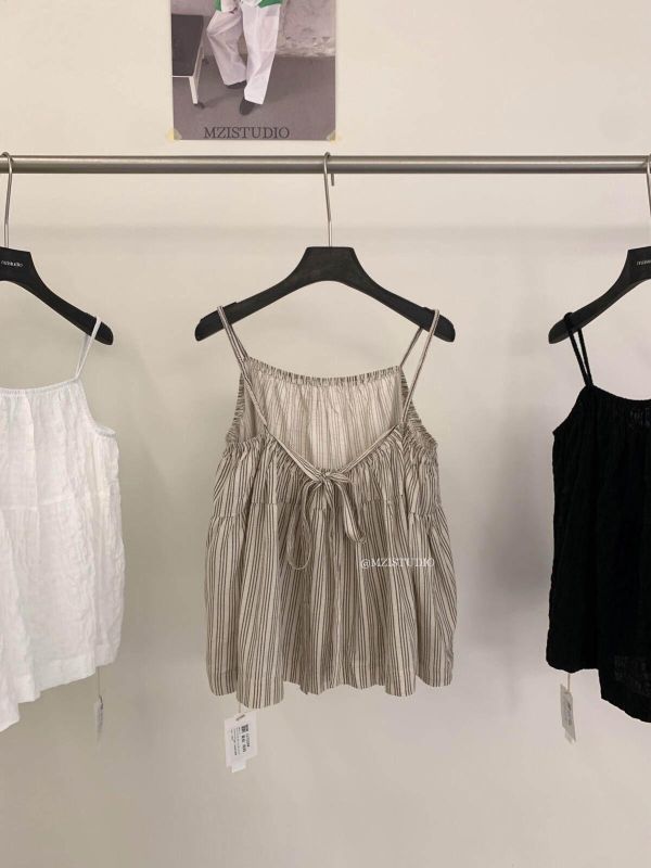 溫柔風復古條紋後背繫帶鏤空背心-3色 溫柔風復古條紋後背繫帶鏤空背心-3色