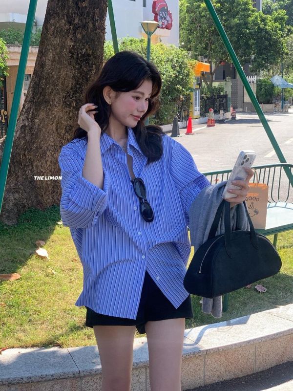 隨性氣質顯白條紋襯衫上衣-2色 隨性氣質顯白條紋襯衫上衣-2色