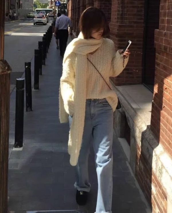 Korea 柔軟V領寬鬆毛衣+ 圍巾套組-3色 Korea 柔軟V領寬鬆毛衣+ 圍巾套組-3色