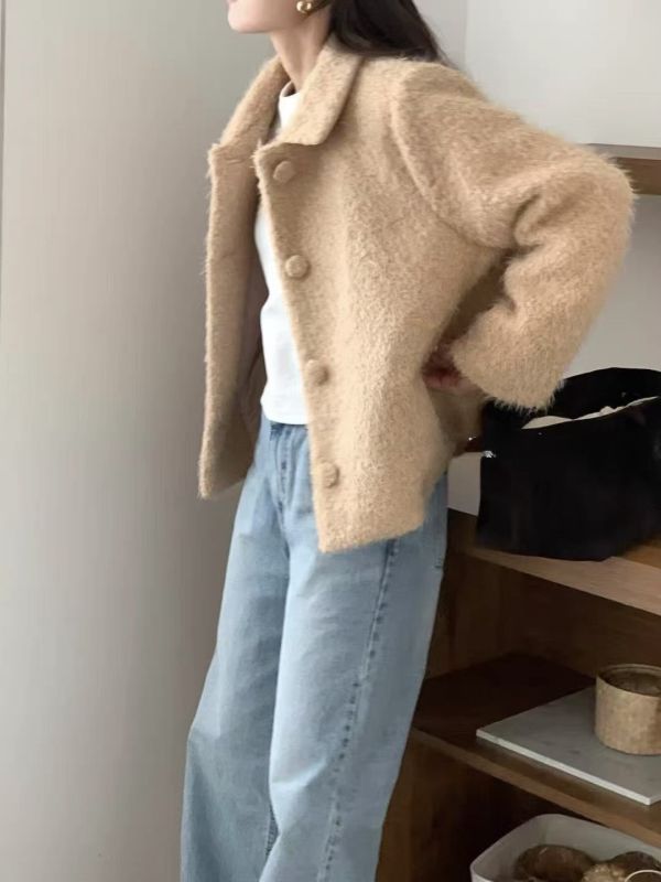 Korea 羊圈毛翻領氣質外套-2色 Korea 羊圈毛翻領氣質外套-2色