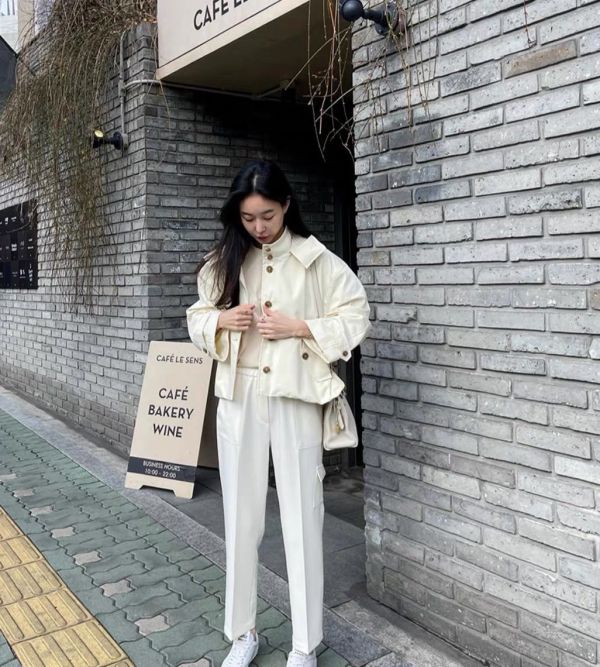 Korea 立領風衣連帽短款外套-2色 Korea 立領風衣短款外套-2色