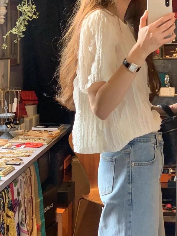 Korea 褶皺流蘇木耳邊上衣-2色 Korea 褶皺流蘇木耳邊上衣-2色