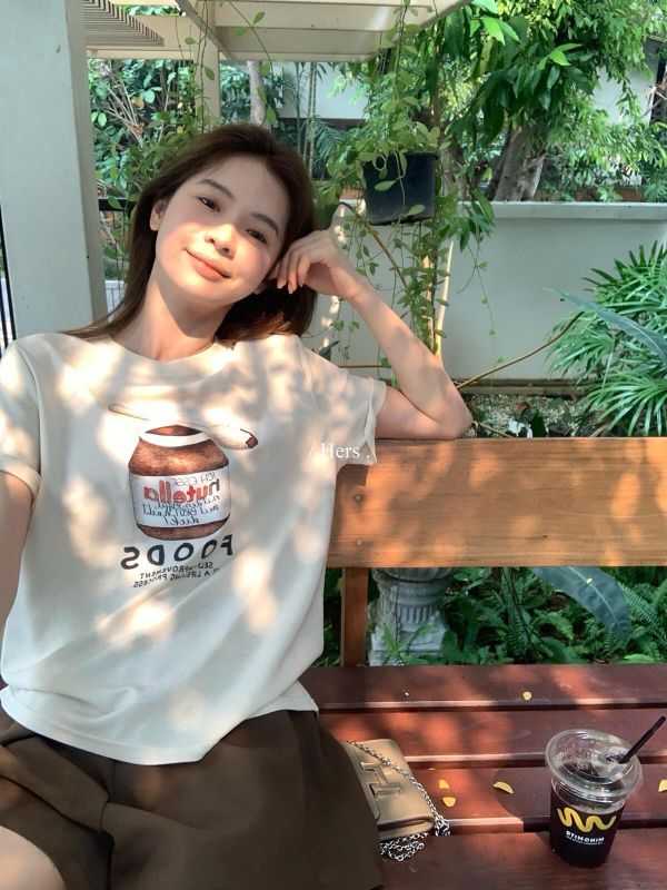 巧克力罐印花質感上衣-3色 巧克力罐印花質感上衣-3色