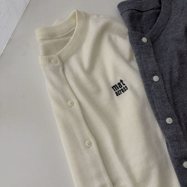 早秋上衣/開衫兩穿 刺繡百搭小清新單品-4色 早秋上衣/開衫兩穿 刺繡百搭小清新單品-4色