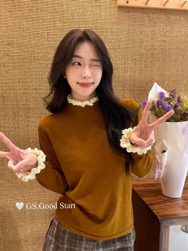 法式氣質柔軟蕾絲花邊高領針織衫-6色 法式氣質柔軟蕾絲花邊高領針織衫-6色