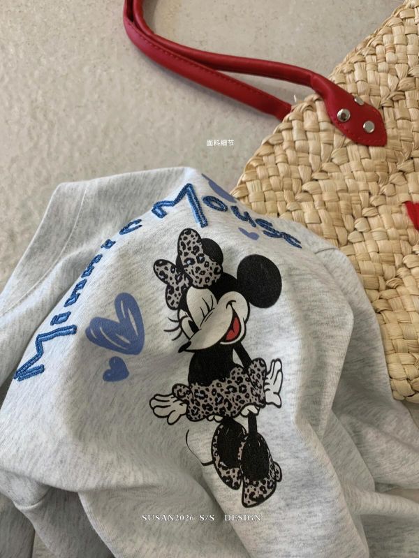 百搭可愛卡通質感印花T恤-2色 百搭可愛卡通質感印花T恤-2色