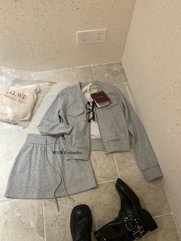 元氣女孩高級感實穿棉衣外套+慵懶氣質半身裙套裝 元氣女孩高級感實穿棉衣外套+慵懶氣質半身裙套裝