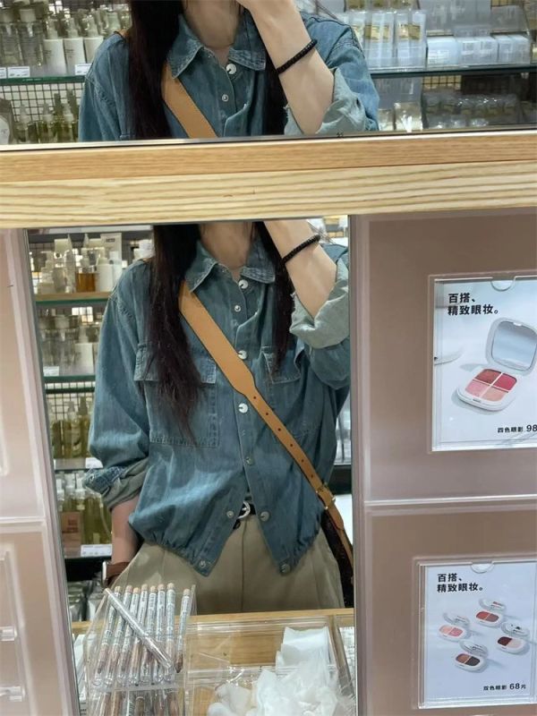 水洗復古翻領抽繩 牛仔襯衫短款鈕扣上衣外套 水洗復古翻領抽繩 牛仔襯衫短款鈕扣上衣外套