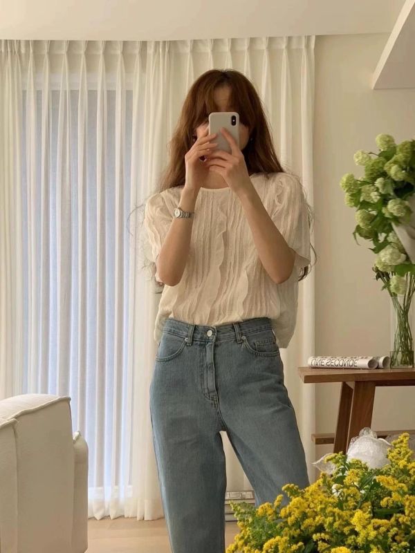 Korea 褶皺流蘇木耳邊上衣-2色 Korea 褶皺流蘇木耳邊上衣-2色