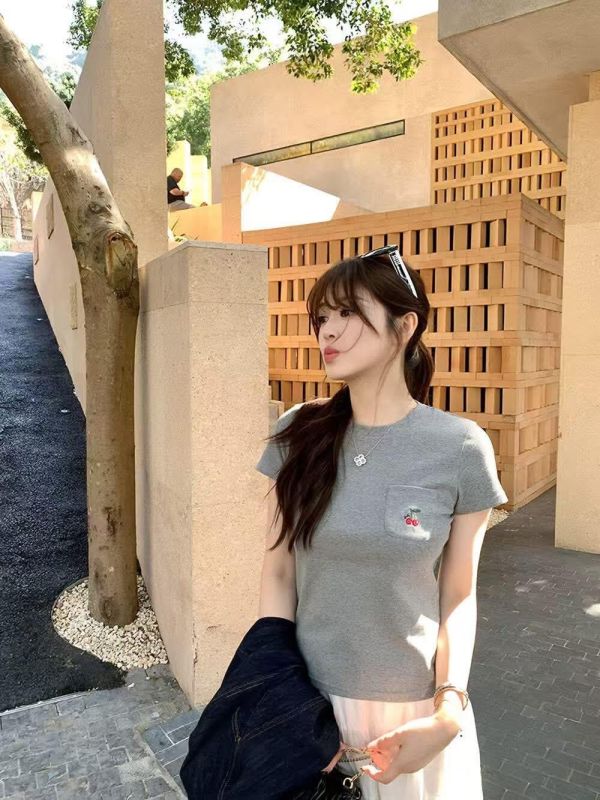 小櫻桃口袋正肩棉tee-2色 小櫻桃口袋正肩棉tee-2色