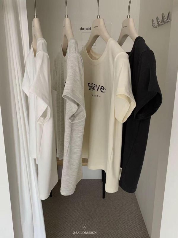 簡約字母百搭印花T恤-4色 簡約字母百搭印花T恤-4色