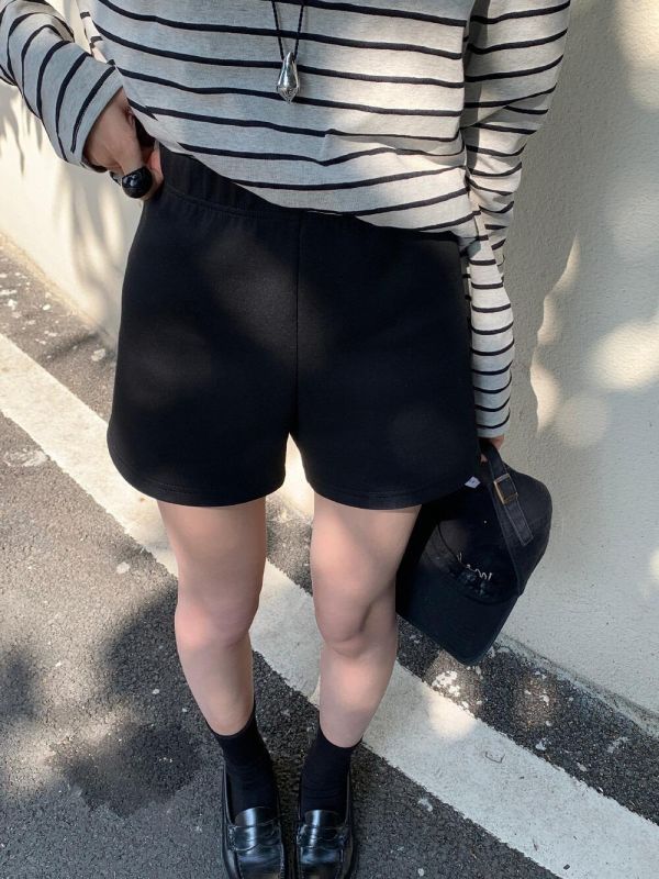 美式顯瘦高腰微彈休閒短褲-3色 美式顯瘦高腰微彈休閒短褲-3色