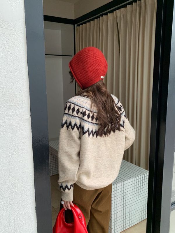 冬日氛圍感韓系復古提花針織上衣-3色 冬日氛圍感韓系復古提花針織上衣-3色