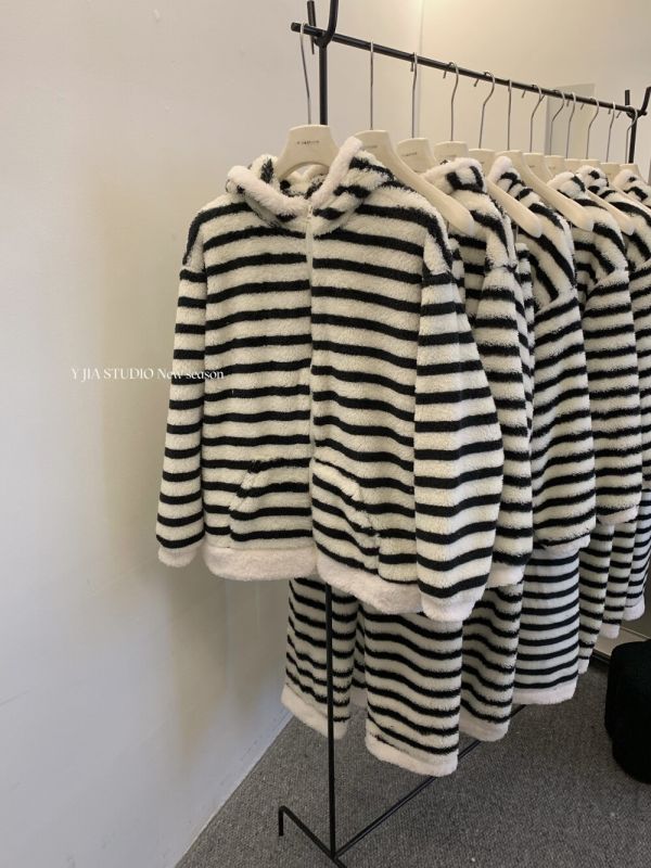 條紋加厚睡衣+鬆緊腰休閒褲套裝 條紋加厚睡衣+鬆緊腰休閒褲套裝