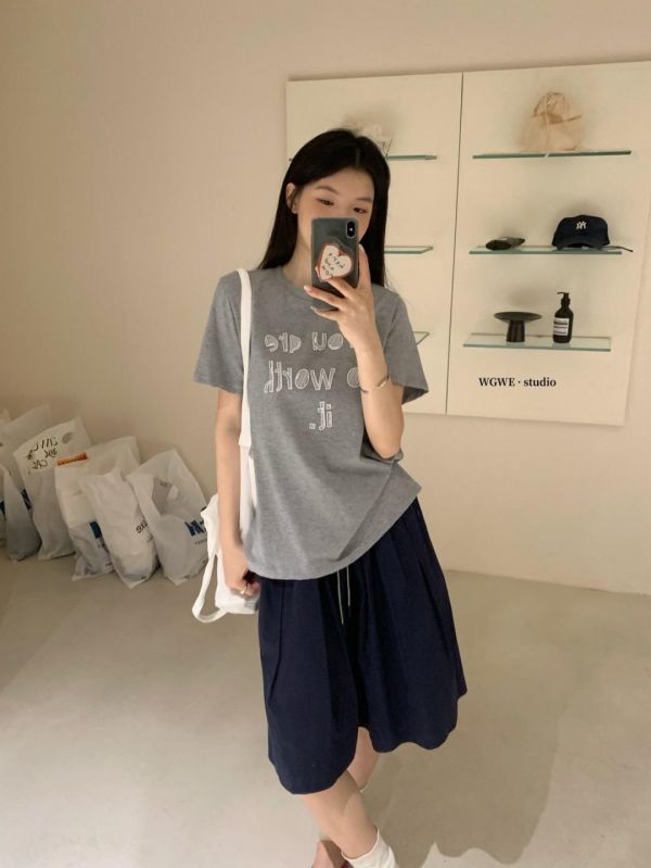 舒適設計感 百搭刺繡短T-2色 舒適設計感 百搭刺繡短T-2色