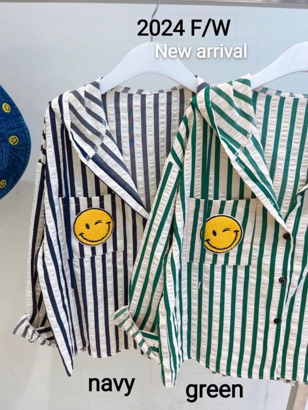 Korea 條紋笑臉貼布連帽襯衫 Korea 條紋笑臉貼布連帽襯衫