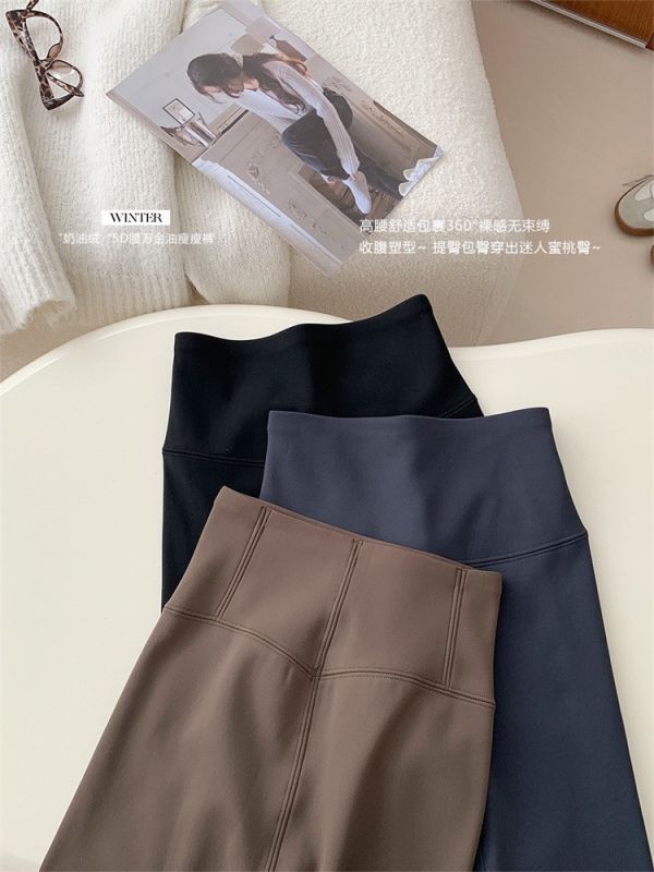 溫暖內裏奶油兔絨九分瑜伽褲-3色 溫暖內裏奶油兔絨九分瑜伽褲-3色